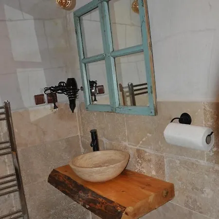 Cemil Koyu Cave House Bed & Breakfast Urgup