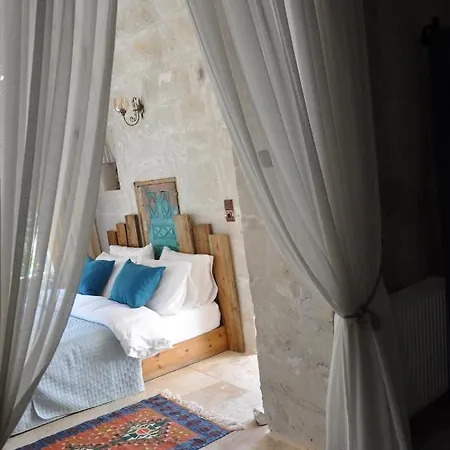 Bed & Breakfast Cemil Koyu Cave House