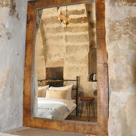 Cemil Koyu Cave House Bed & Breakfast Urgup