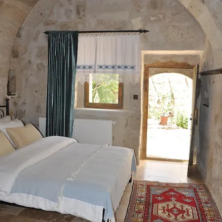 Cemil Koyu Cave House Urgup