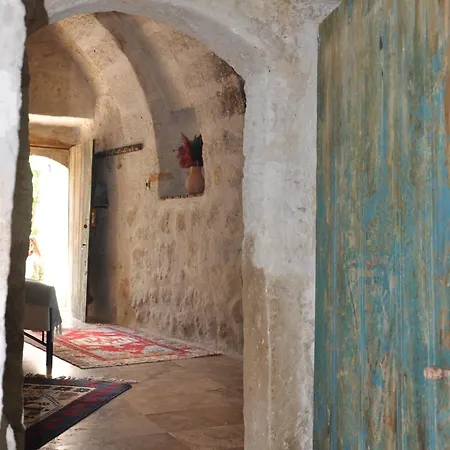 Cemil Koyu Cave House Urgup